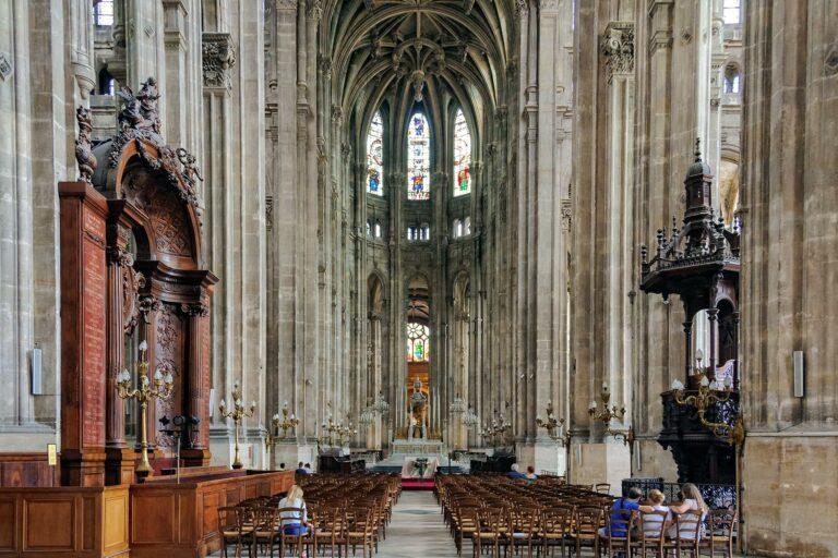 The Beautiful Churches in Paris to Visit