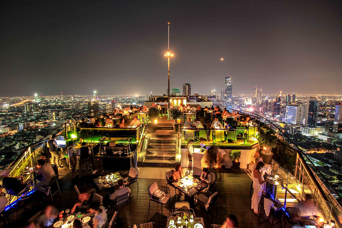 Night view at Mahanakhon Rooftop Bar