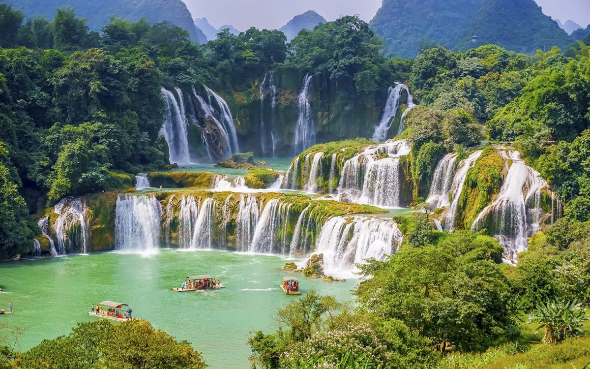 Top 10 The Most Beautiful Waterfalls In The World