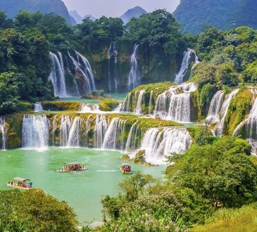 Top 10 The Most Beautiful Waterfalls In The World